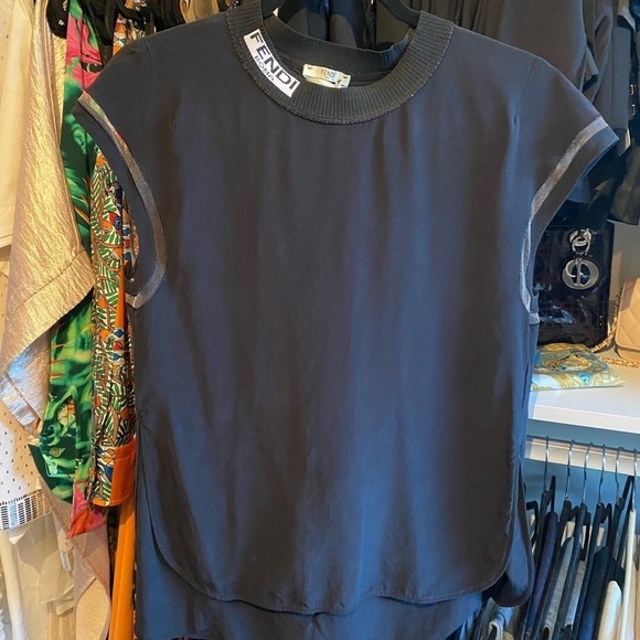 Fendi Silk Black T-shirt with Mesh Sleeve Detail Short Sleeve Shirt - Picture 2 of 5